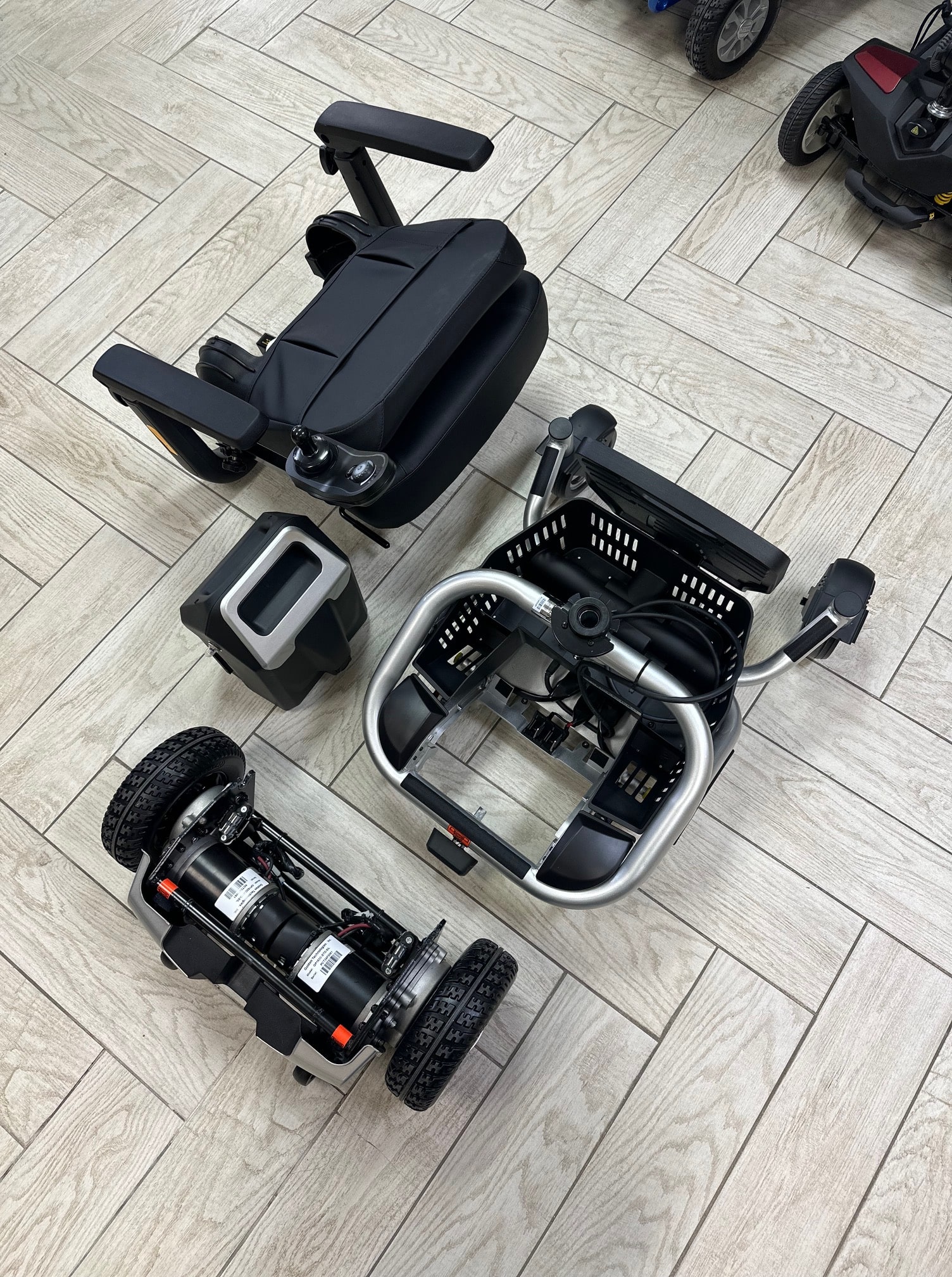 Lite Rider Envy Power Chair by Golden Technologies